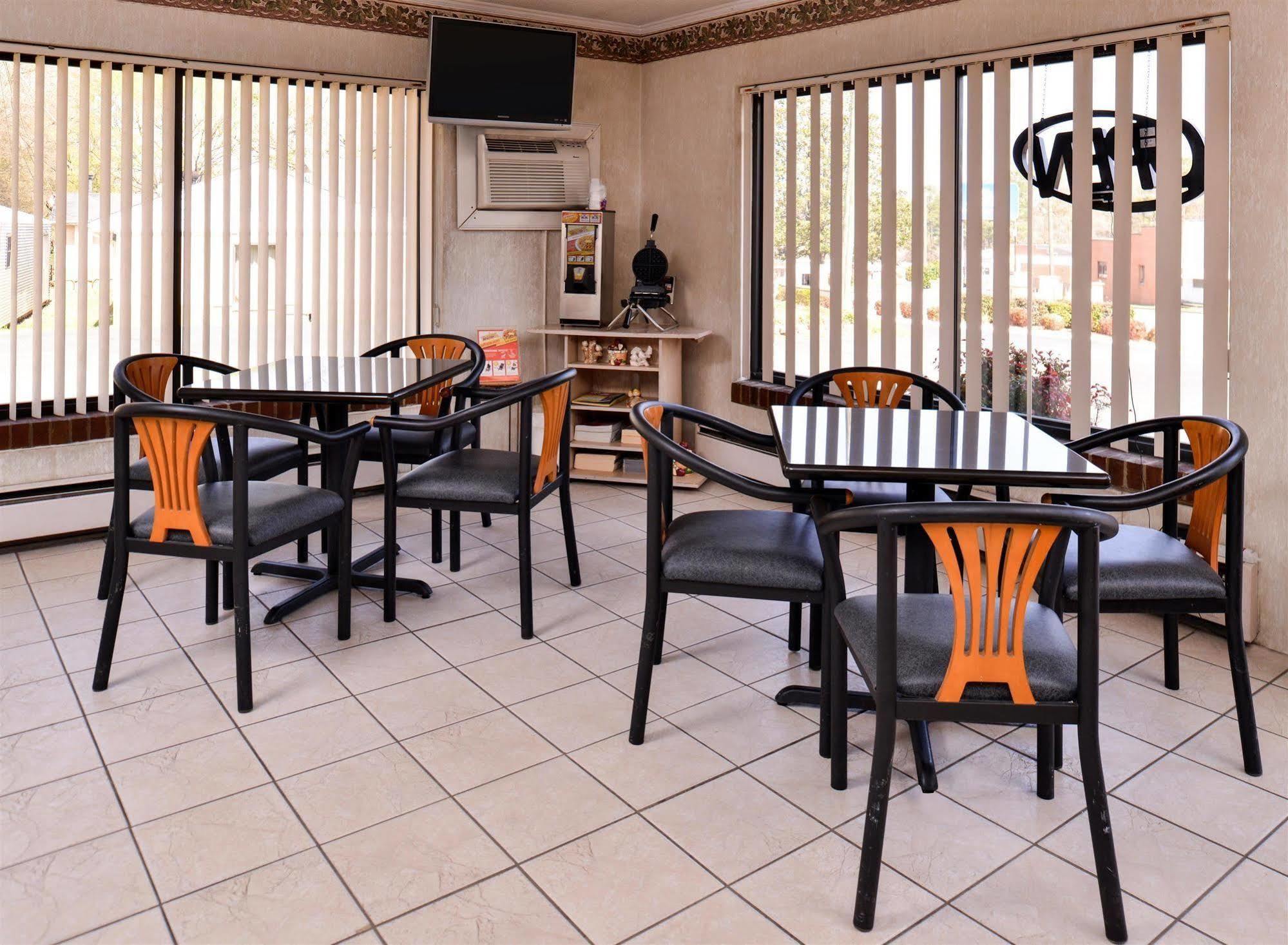 Loyalty Inn Rockingham Εξωτερικό φωτογραφία