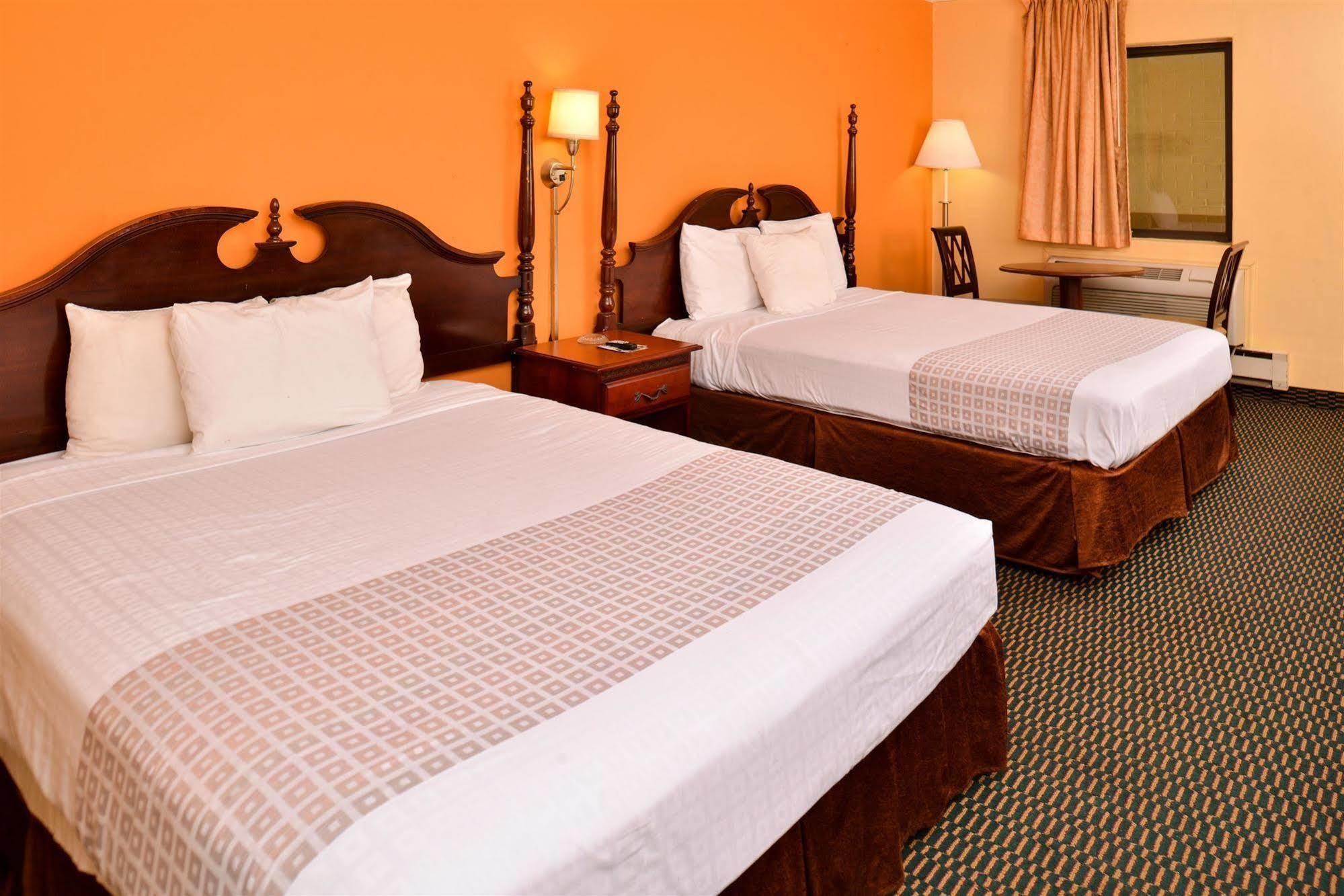 Loyalty Inn Rockingham Εξωτερικό φωτογραφία